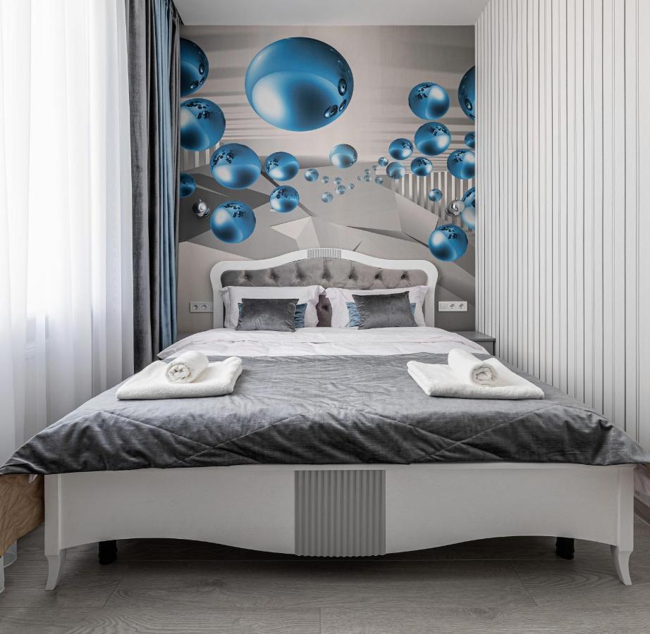 Rynok Square City Center Two Bedroom Apartment! Lviv Extérieur photo