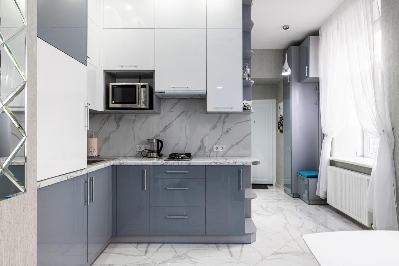 Rynok Square City Center Two Bedroom Apartment! Lviv Extérieur photo