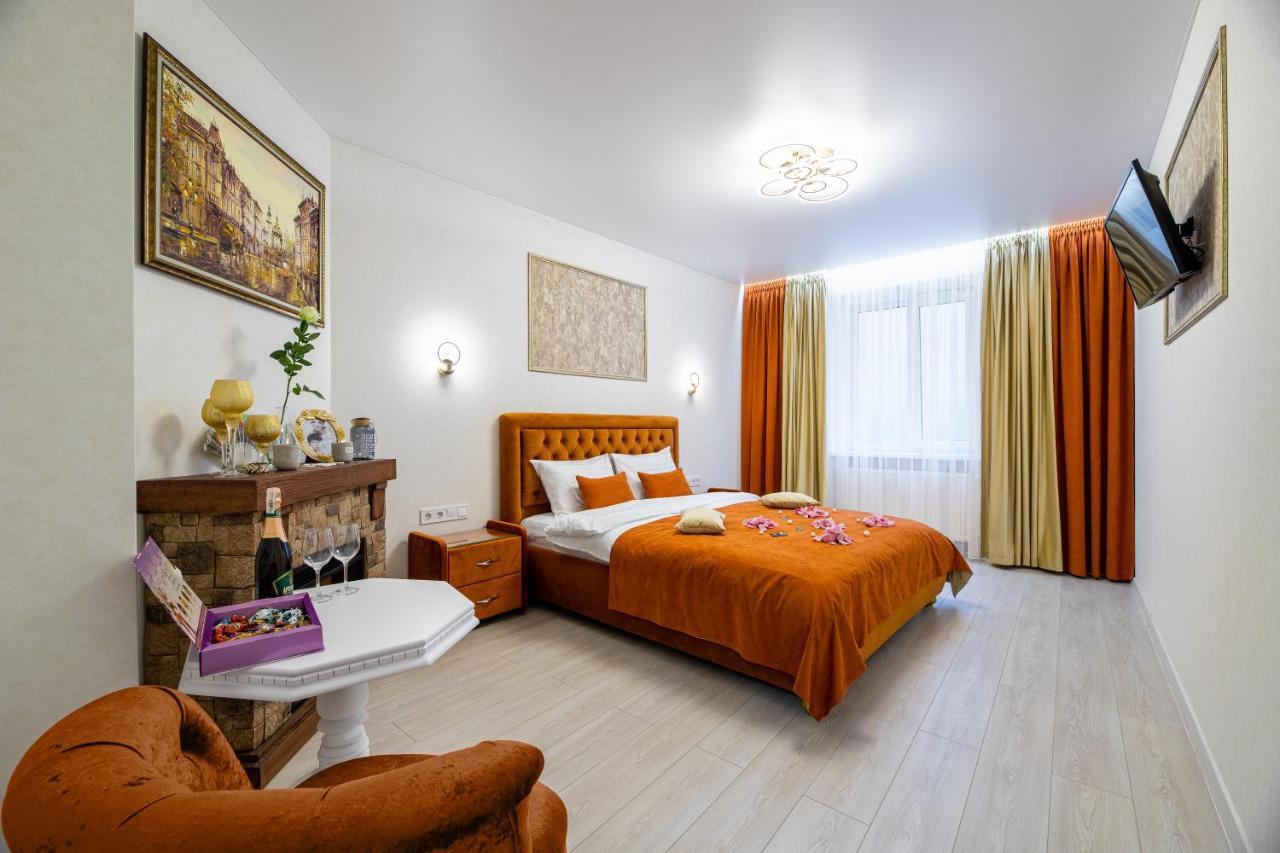 Rynok Square City Center Two Bedroom Apartment! Lviv Extérieur photo