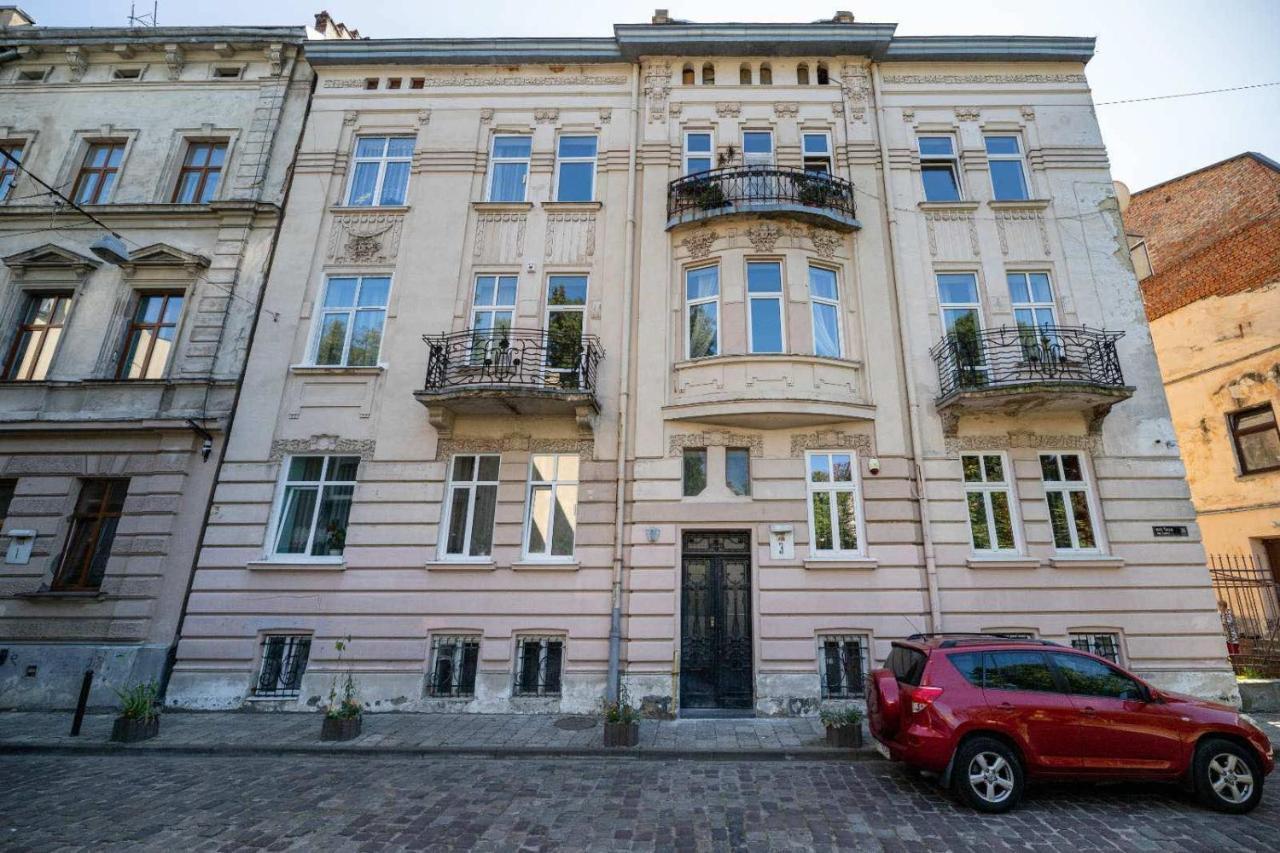 Rynok Square City Center Two Bedroom Apartment! Lviv Extérieur photo